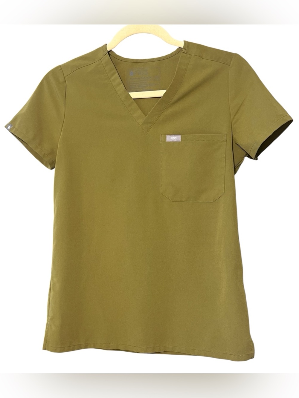 💚💛FIGS Catarina One-Pocket Scrub Top. 
Martini Olive. Size-XXS. EUC